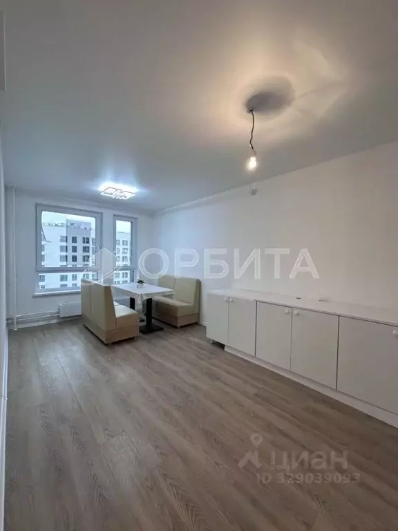 2-к кв. Тюменская область, Тюмень Полевая ул., 117к4 (65.5 м) - Фото 1