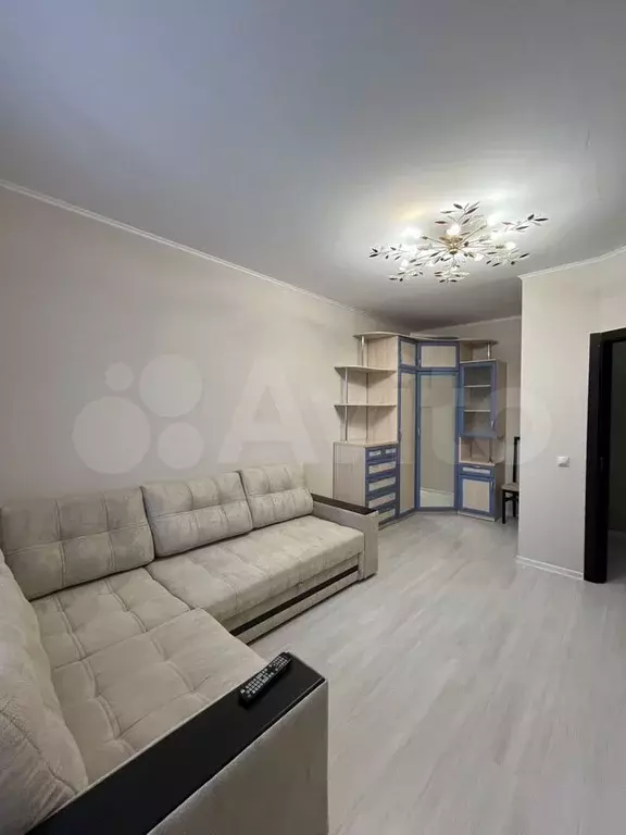 1-к. квартира, 40 м, 7/9 эт. - Фото 0