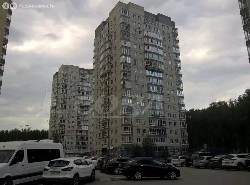 2-комнатная квартира: Тюмень, улица Мельникайте, 2к12 (52 м) - Фото 0