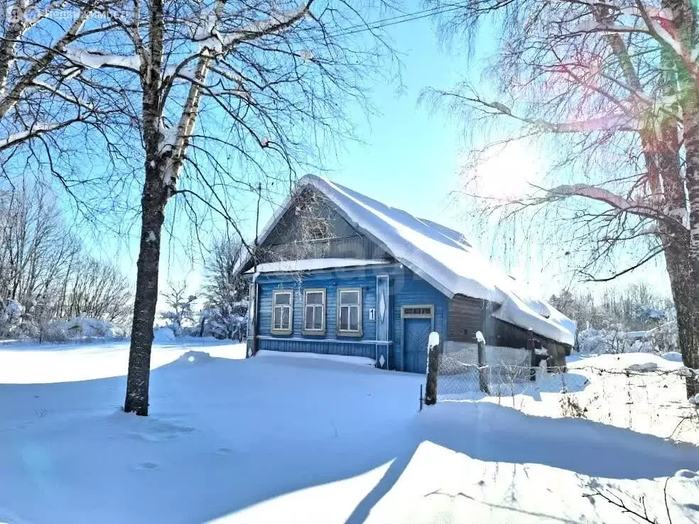 Дом в Тверская область, Старицкий муниципальный округ, деревня ... - Фото 2