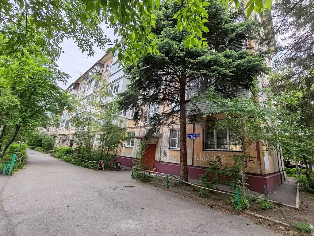 3-к. квартира, 55 м, 1/1 эт. - Фото 0