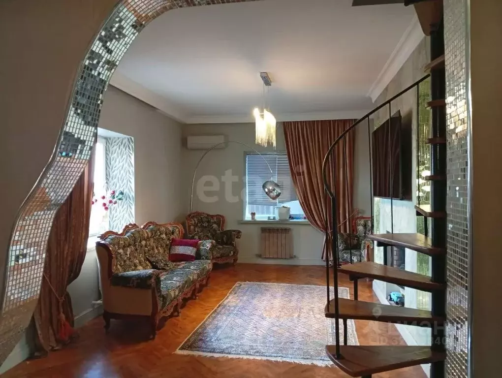 Дом в Астраханская область, Астрахань пер. 3-й Ялинский, 106 (145 м) - Фото 1