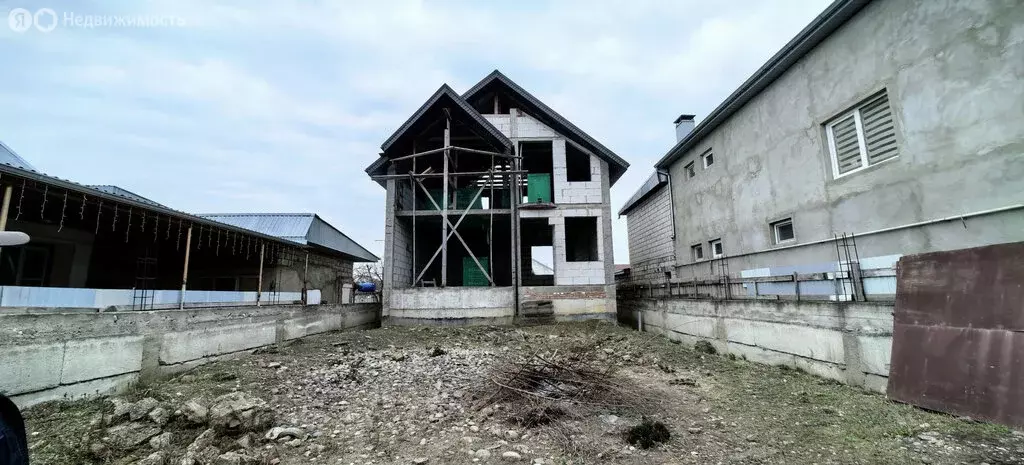 Дом в Нарткала, улица Кандохова (220 м) - Фото 1