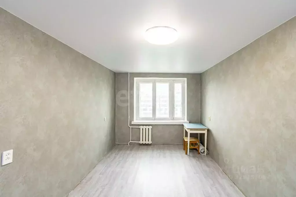 Комната Тюменская область, Тюмень ул. 50 лет Октября, 62а (17.4 м) - Фото 1