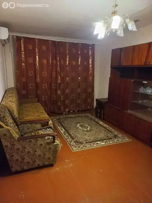 1-комнатная квартира: Азов, улица Макаровского, 100 (32 м) - Фото 0