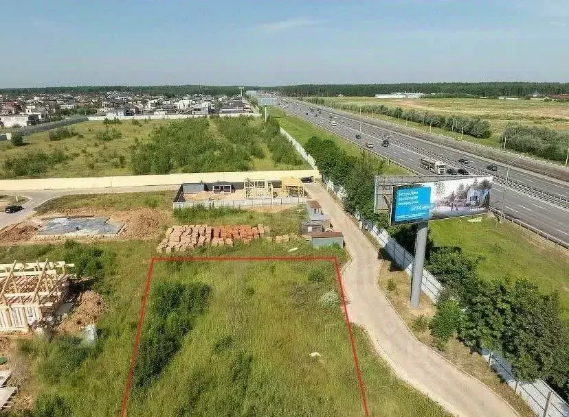Участок в Московская область, Истра муниципальный округ, д. ... - Фото 0