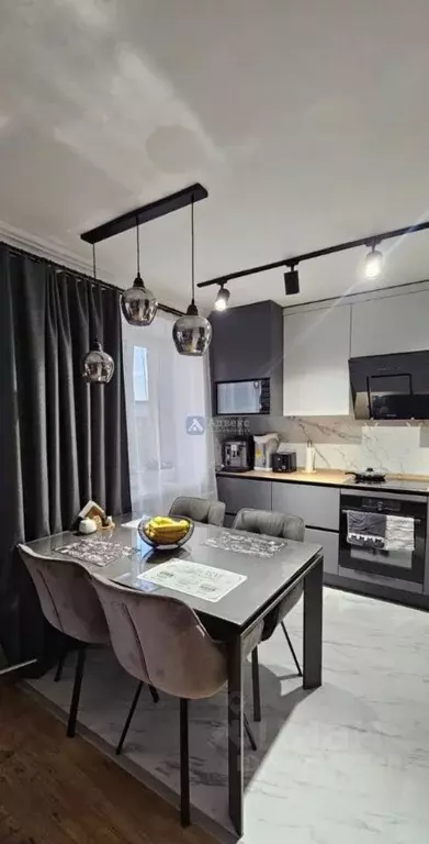 4-к кв. Тюменская область, Тюмень ул. Елизарова, 8 (102.7 м) - Фото 2