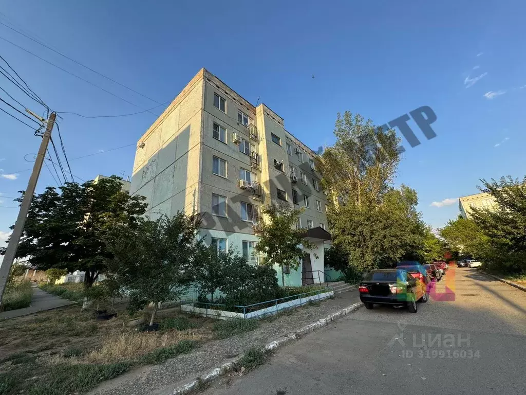 2-к кв. Калмыкия, Элиста 8-й мкр, 22 (48.5 м) - Фото 0