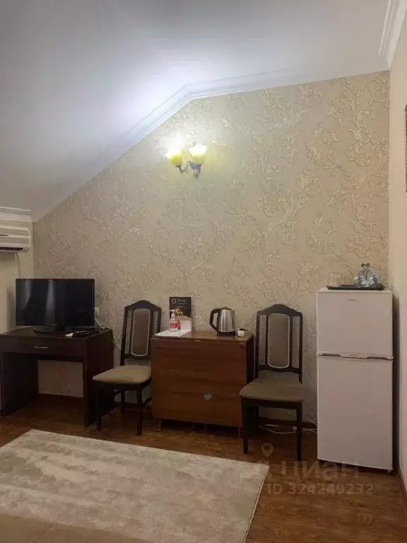 Комната Карачаево-Черкесия, Черкесск Октябрьская ул., 405 (21.0 м) - Фото 2