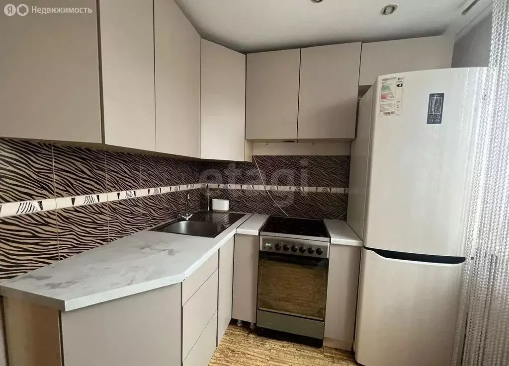 2-комнатная квартира: Кемерово, улица Гагарина, 153 (44.5 м) - Фото 2