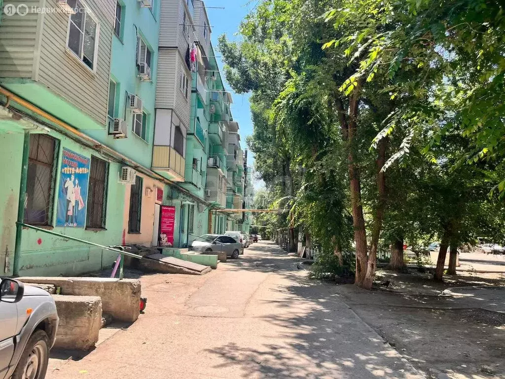 3-комнатная квартира: Астрахань, 1-я Литейная улица, 2А (54 м) - Фото 0