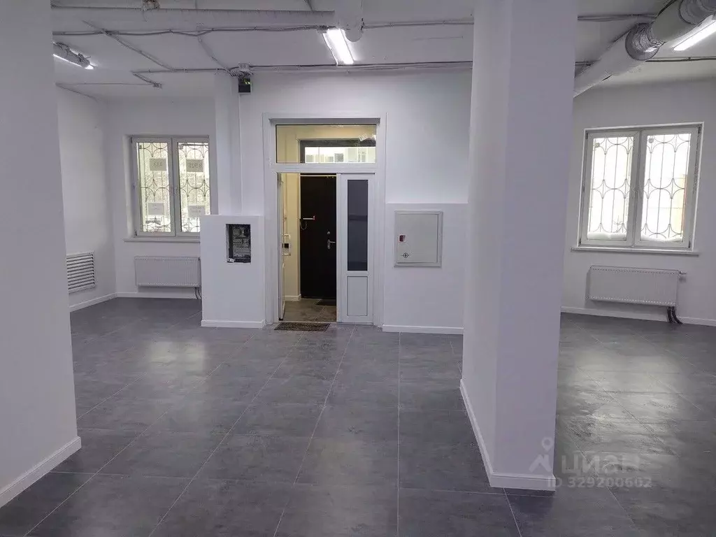 Помещение свободного назначения в Московская область, Красногорск ул. ... - Фото 1