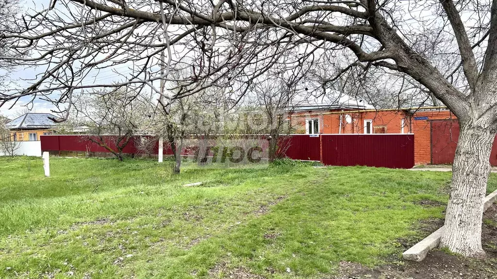 Дом в станица Советская, Октябрьская улица, 308 (50 м) - Фото 1