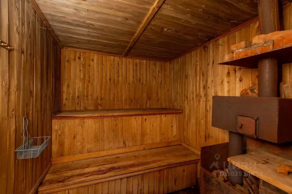 Дом в Оренбургская область, Оренбургский район, Нежинский сельсовет, ... - Фото 2