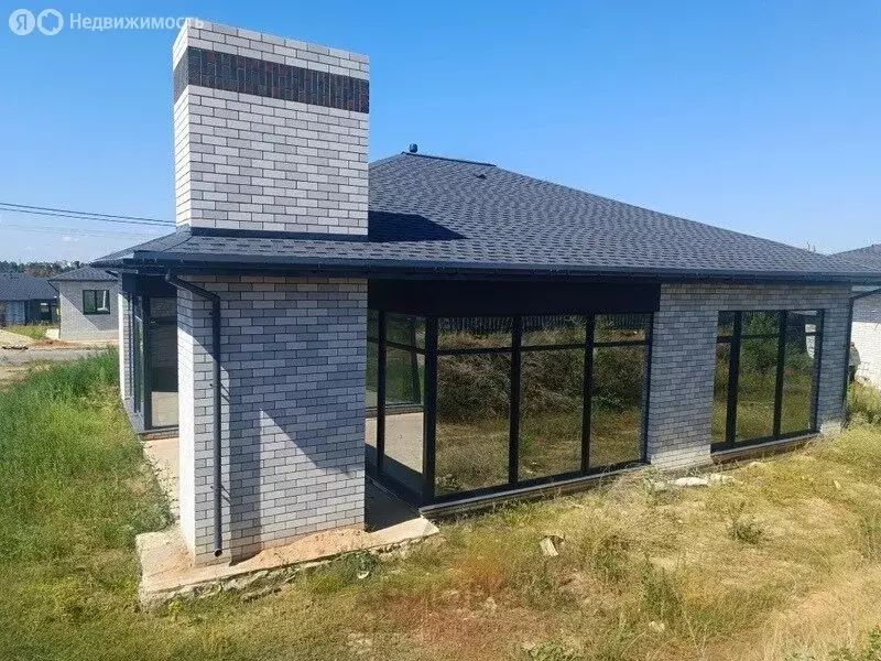 Дом в Волгоград, улица Джамбула Джабаева (167.3 м) - Фото 0