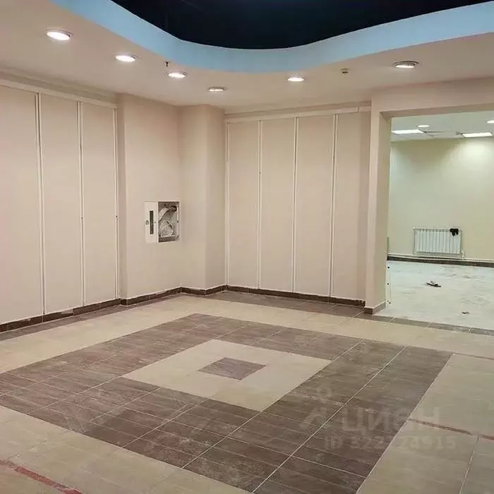 Торговая площадь в Краснодарский край, Ейск Западная ул., 1/1 (36 м) - Фото 1