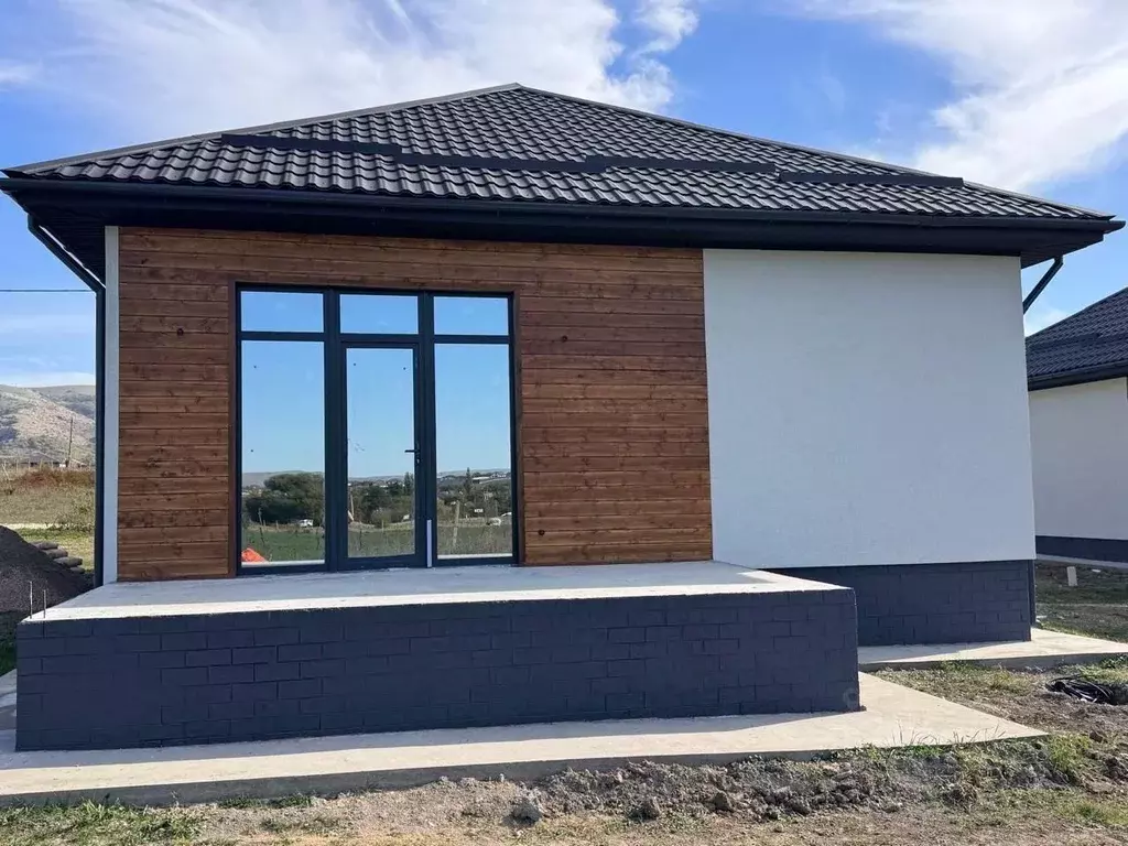 Дом в Крым, Симферопольский район, Трудовское с/пос  (72 м) - Фото 0