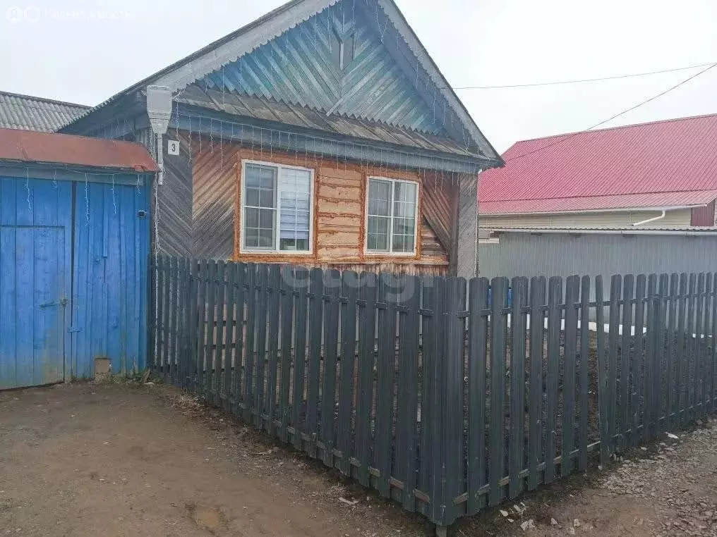 Дом в село Алнаши, Красноармейская улица (90 м) - Фото 2