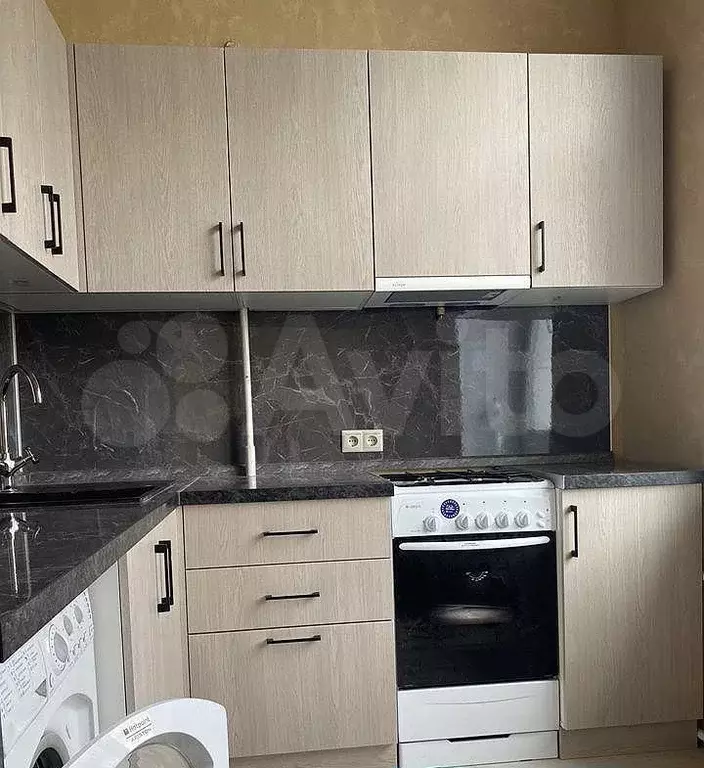 2-к. квартира, 64 м, 7/7 эт. - Фото 0