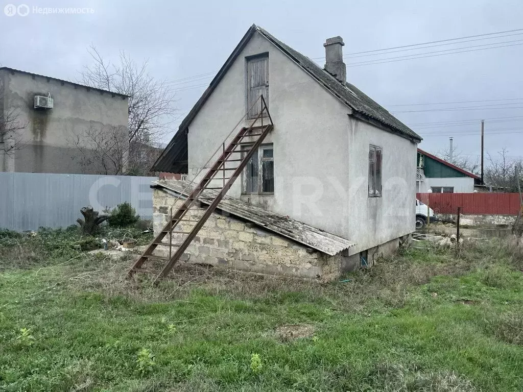 Дом в Сакский район, Суворовское сельское поселение, садоводческий ... - Фото 0
