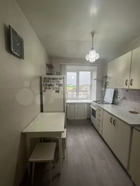 2-к. квартира, 40 м, 8/9 эт. - Фото 0