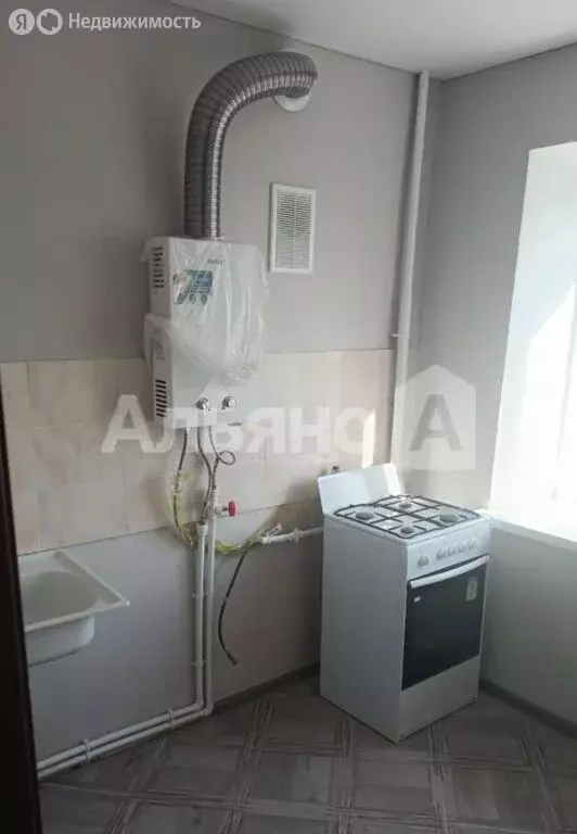 1-комнатная квартира: Каменск-Шахтинский, микрорайон Лиховской, ... - Фото 1