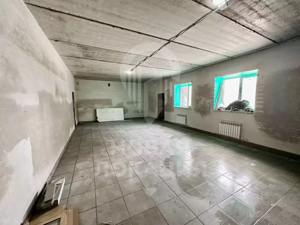 Помещение свободного назначения в Омская область, Омский район, с. ... - Фото 0