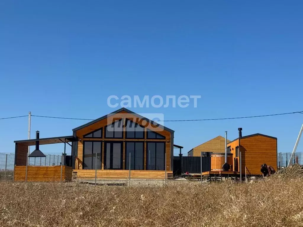 Дом в Краснодарский край, Темрюкский район, Новотаманское с/пос, пос. ... - Фото 1