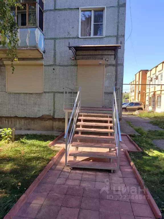 Помещение свободного назначения в Самарская область, Сызрань ул. ... - Фото 1