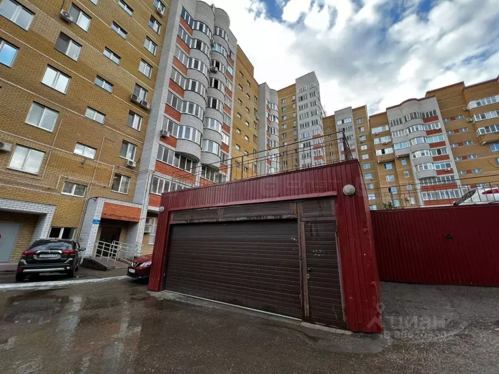 Гараж в Татарстан, Казань Гвардейская ул., 31/42 (29 м) - Фото 0