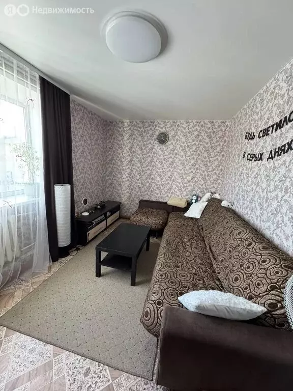 2-комнатная квартира: Алапаевск, улица Токарей, 8А (42.8 м) - Фото 1