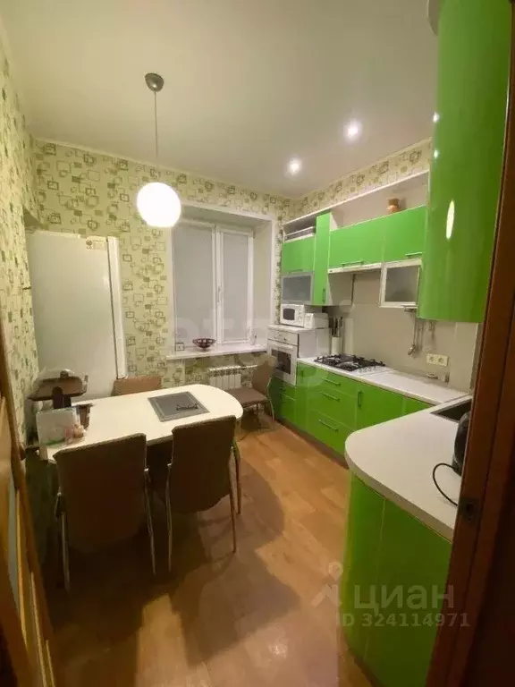 3-к кв. Брянская область, Брянск ул. Чапаева, 6 (74.4 м) - Фото 1