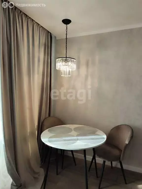 2-комнатная квартира: Тюмень, улица Валентины Трофимовой, 13 (41 м) - Фото 2