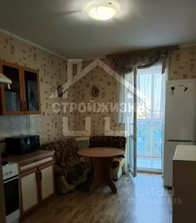 1-к кв. Свердловская область, Екатеринбург ул. Бажова, 68 (42.8 м) - Фото 1