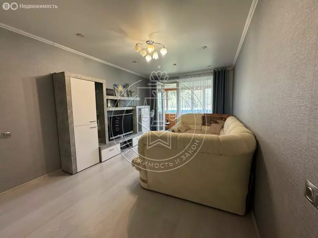 3-комнатная квартира: Казань, улица Курчатова, 11 (58.5 м) - Фото 0