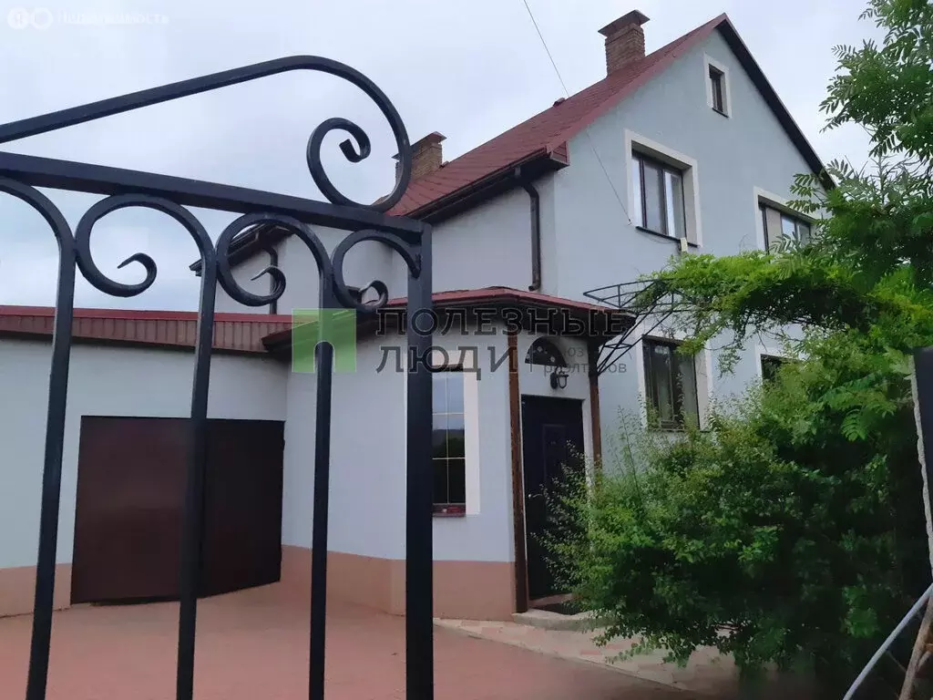 Дом в Мелиховское сельское поселение, село Дальняя Игуменка (282 м) - Фото 1