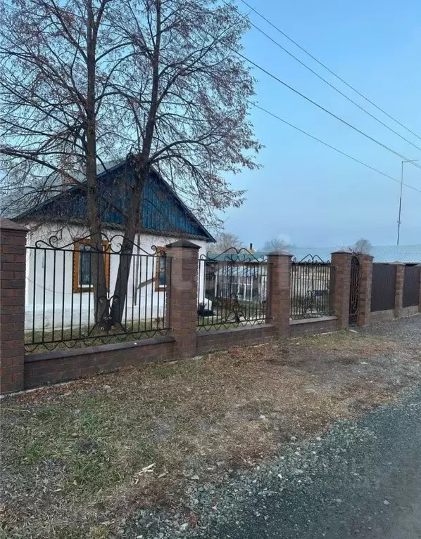 Дом в Челябинская область, Чебаркульский муниципальный округ, пос. ... - Фото 1