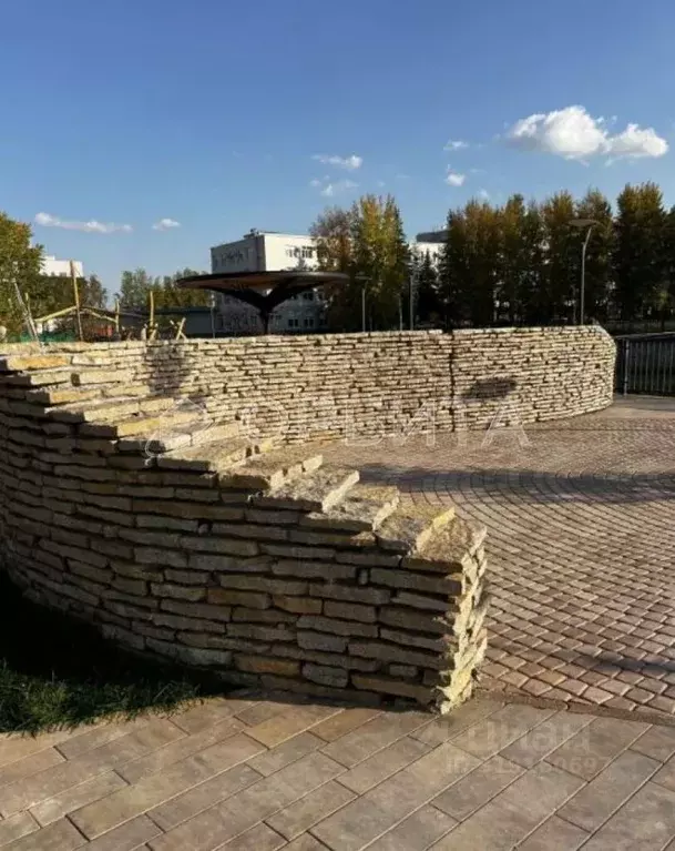 2-к кв. Тюменская область, Тюмень Новгородская ул., 1 (61.7 м) - Фото 1