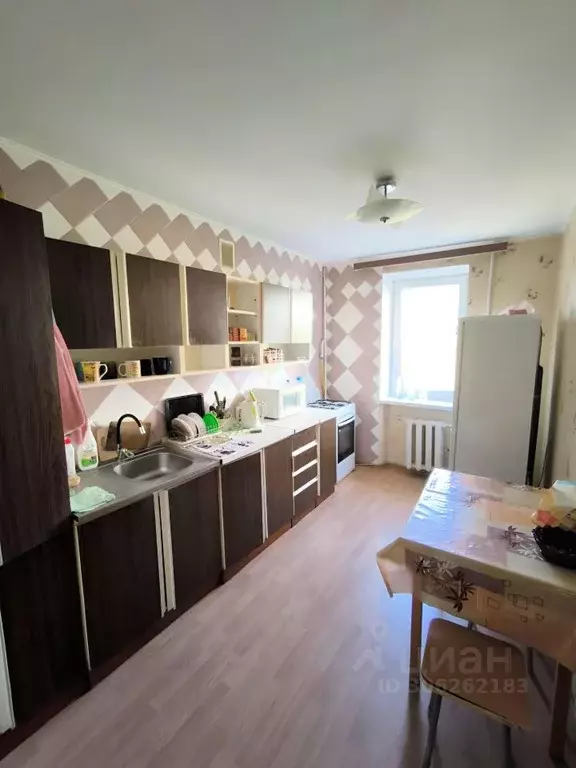 3-к кв. Крым, Симферополь ул. Имени Мате Залки, 7Ж (63.0 м) - Фото 0