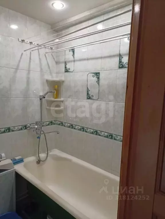 2-к кв. Ханты-Мансийский АО, Сургут ул. Бажова, 12 (35.8 м) - Фото 1