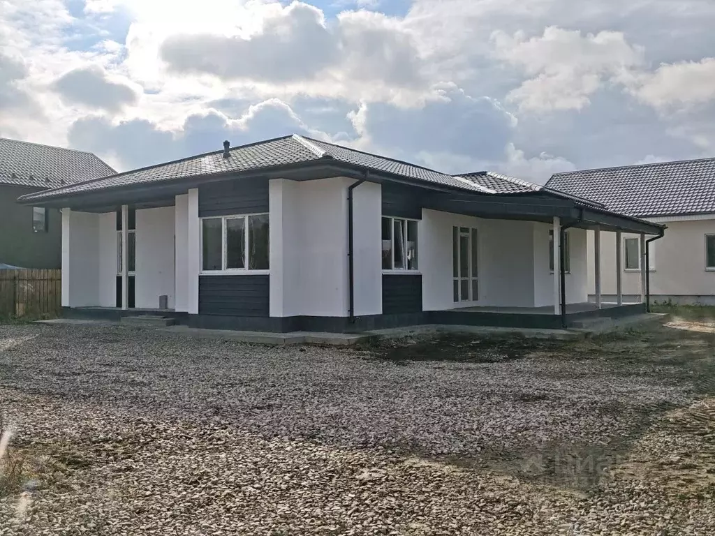 Коттедж в Свердловская область, Белоярский муниципальный округ, пос. ... - Фото 1