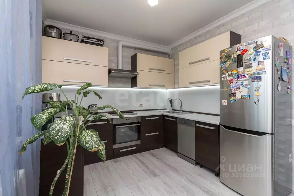 2-к кв. Тюменская область, Тюмень ул. Чернышевского, 2а (82.3 м) - Фото 1