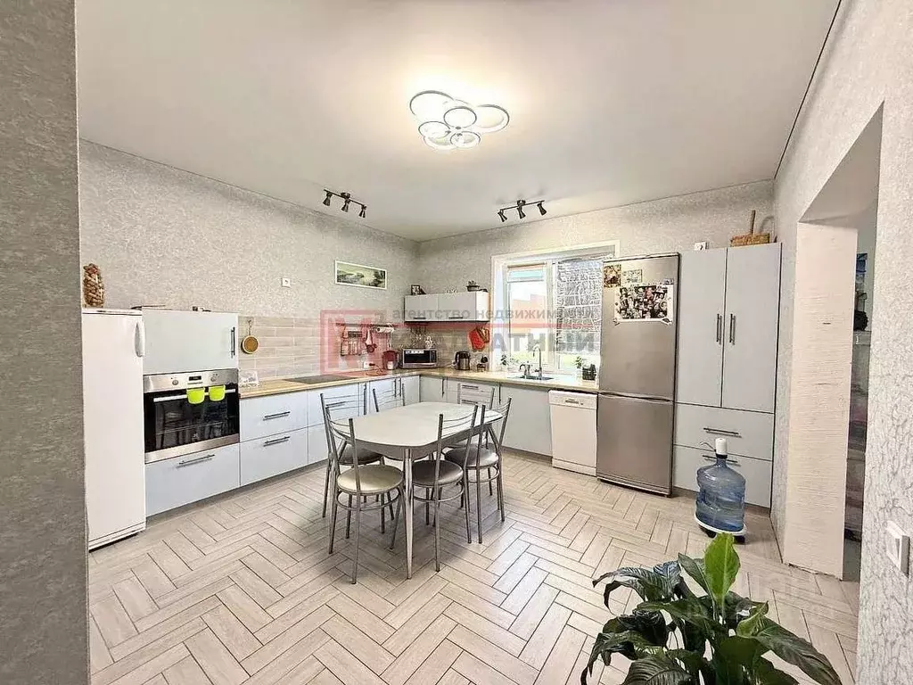 Дом в Белгородская область, Старый Оскол ул. Измайловская, 55 (153 м) - Фото 2