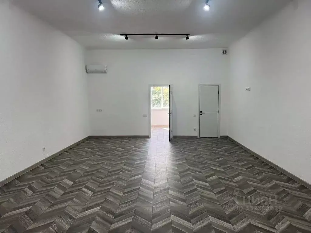 Помещение свободного назначения в Севастополь ул. Курганная, 12 (70 м) - Фото 1