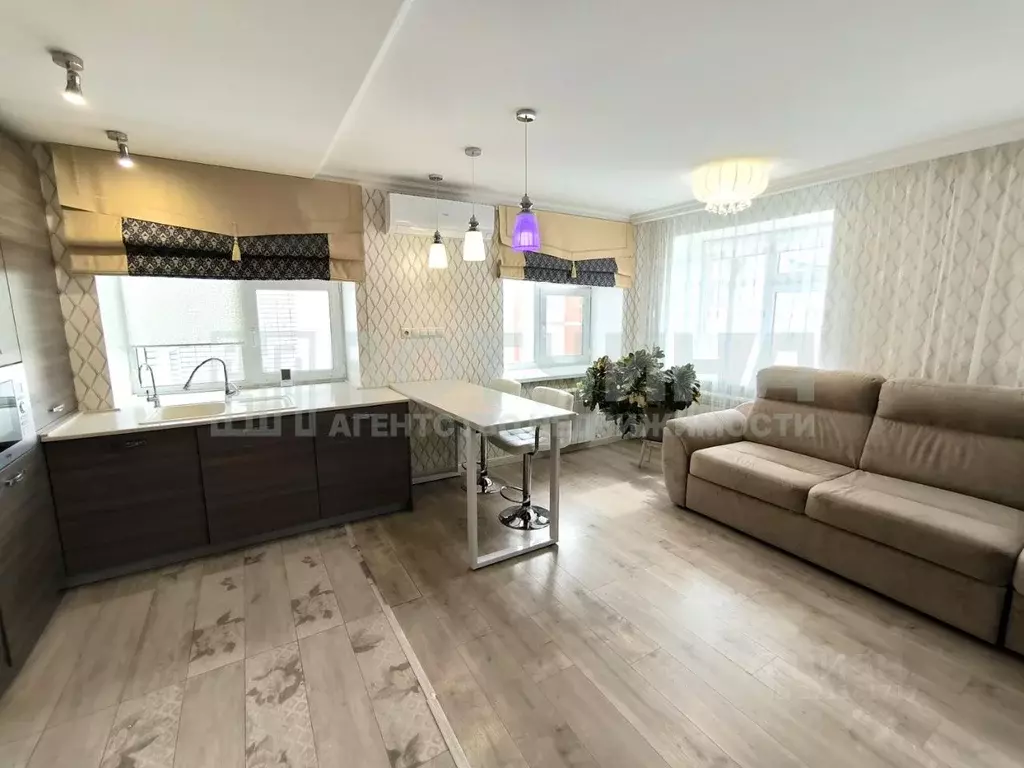 3-к кв. Нижегородская область, Арзамас ул. 50 лет ВЛКСМ, 38 (70.5 м) - Фото 1