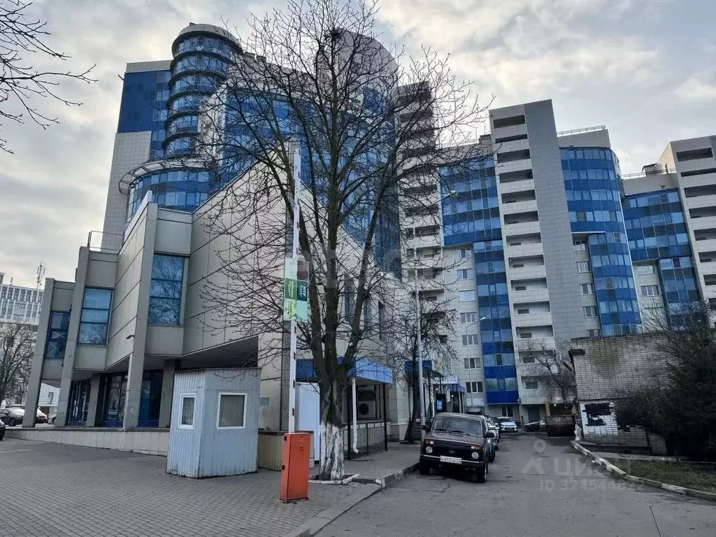 2-к кв. Белгородская область, Белгород ул. Апанасенко, 97 (70.0 м) - Фото 1