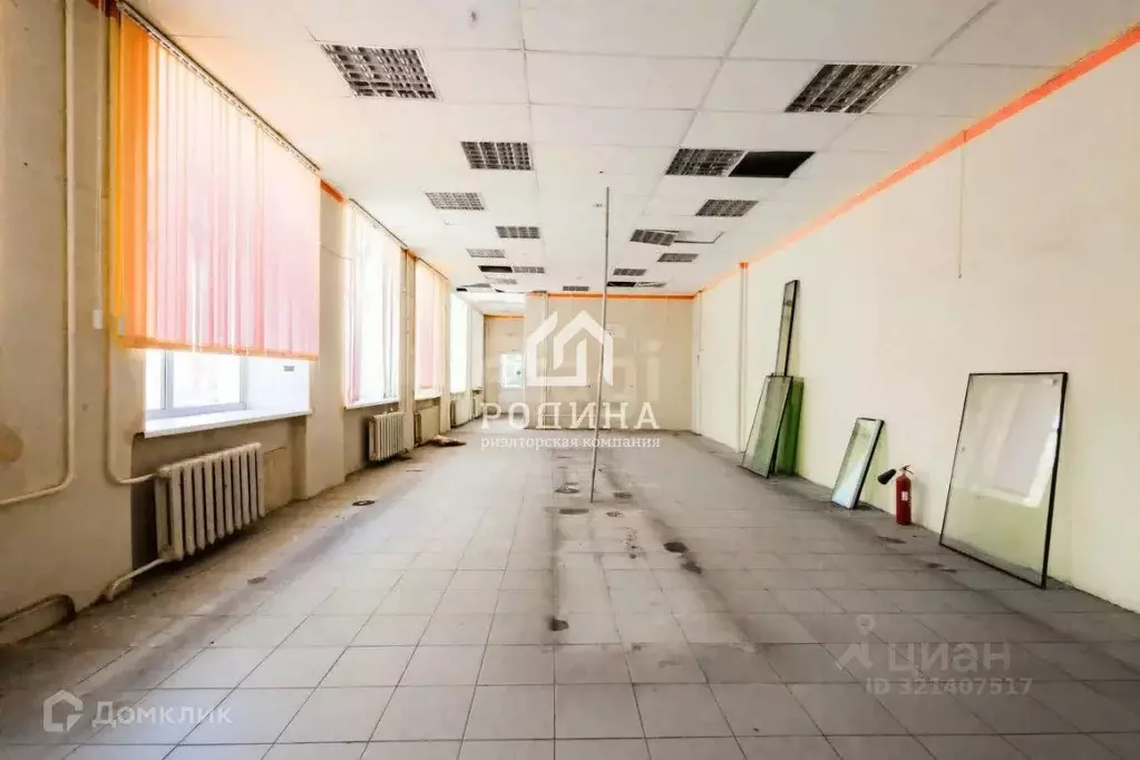 Помещение свободного назначения в Хабаровский край, Амурск просп. ... - Фото 1