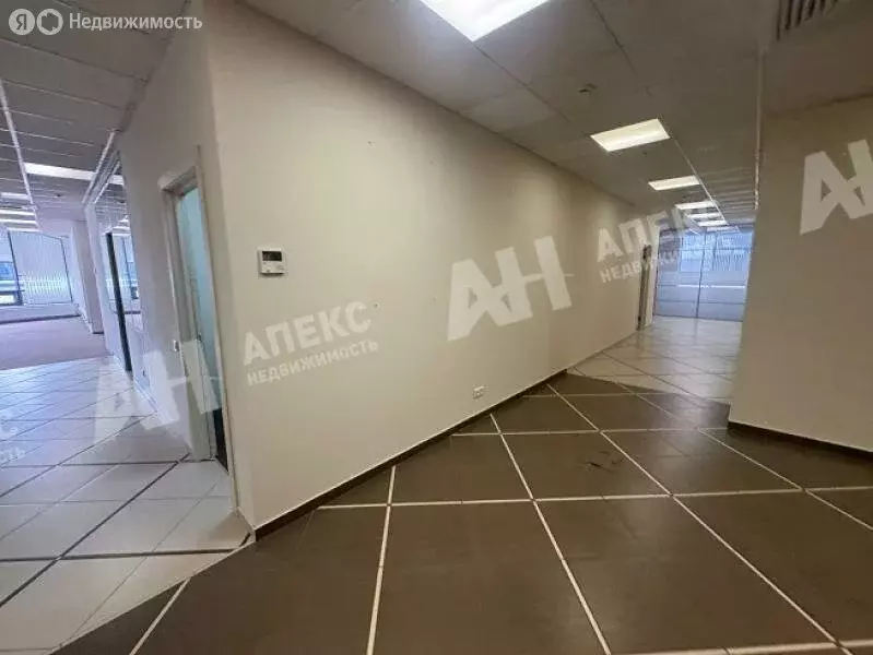 Офис (900 м) - Фото 1