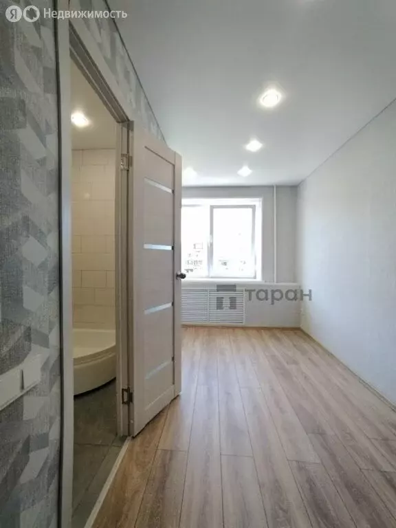 Квартира-студия: Челябинск, Молдавская улица, 21 (13 м) - Фото 2