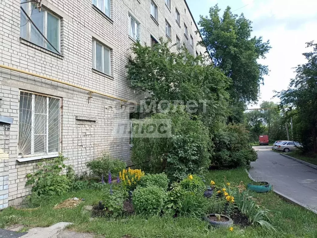 Комната 12,8 м в 7-к., 2/5 эт. - Фото 1